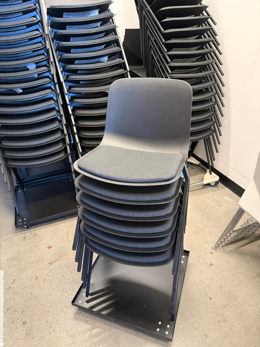 Poppin key side chair with padding