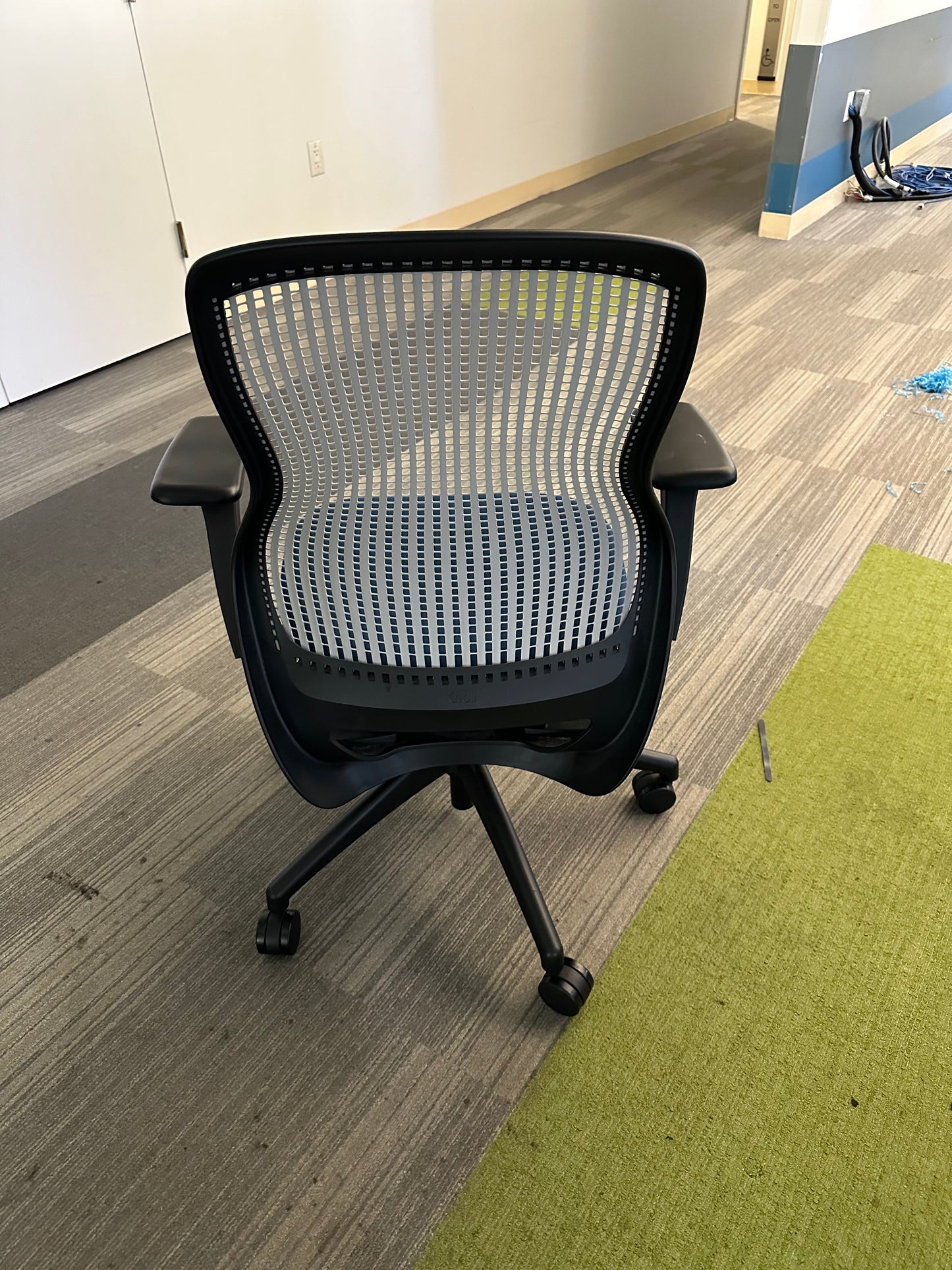 Knoll regeneration office chairs