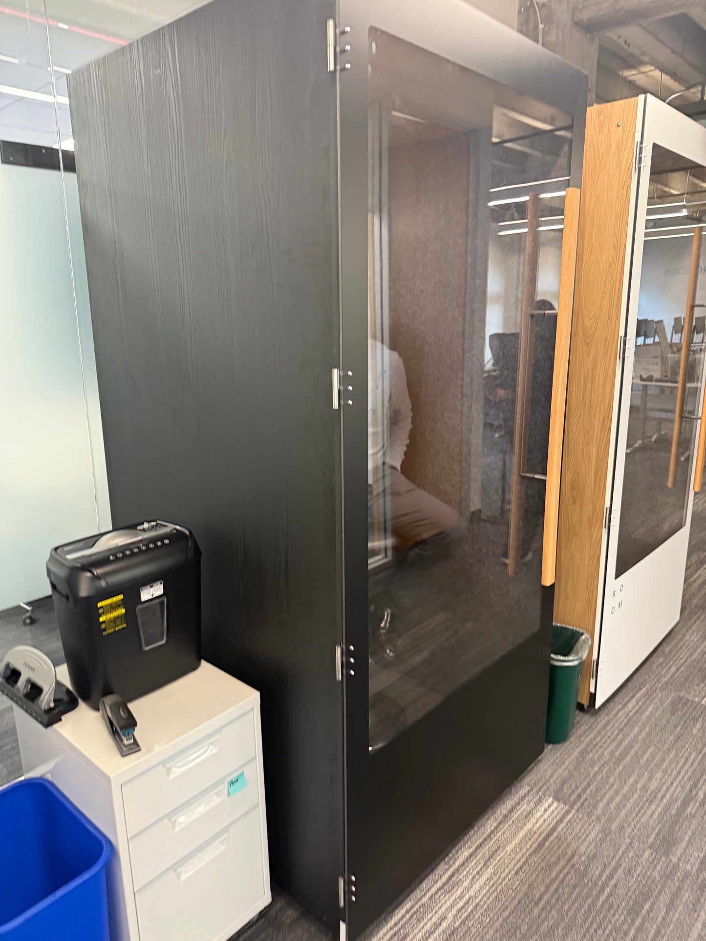 Room phone booth black color