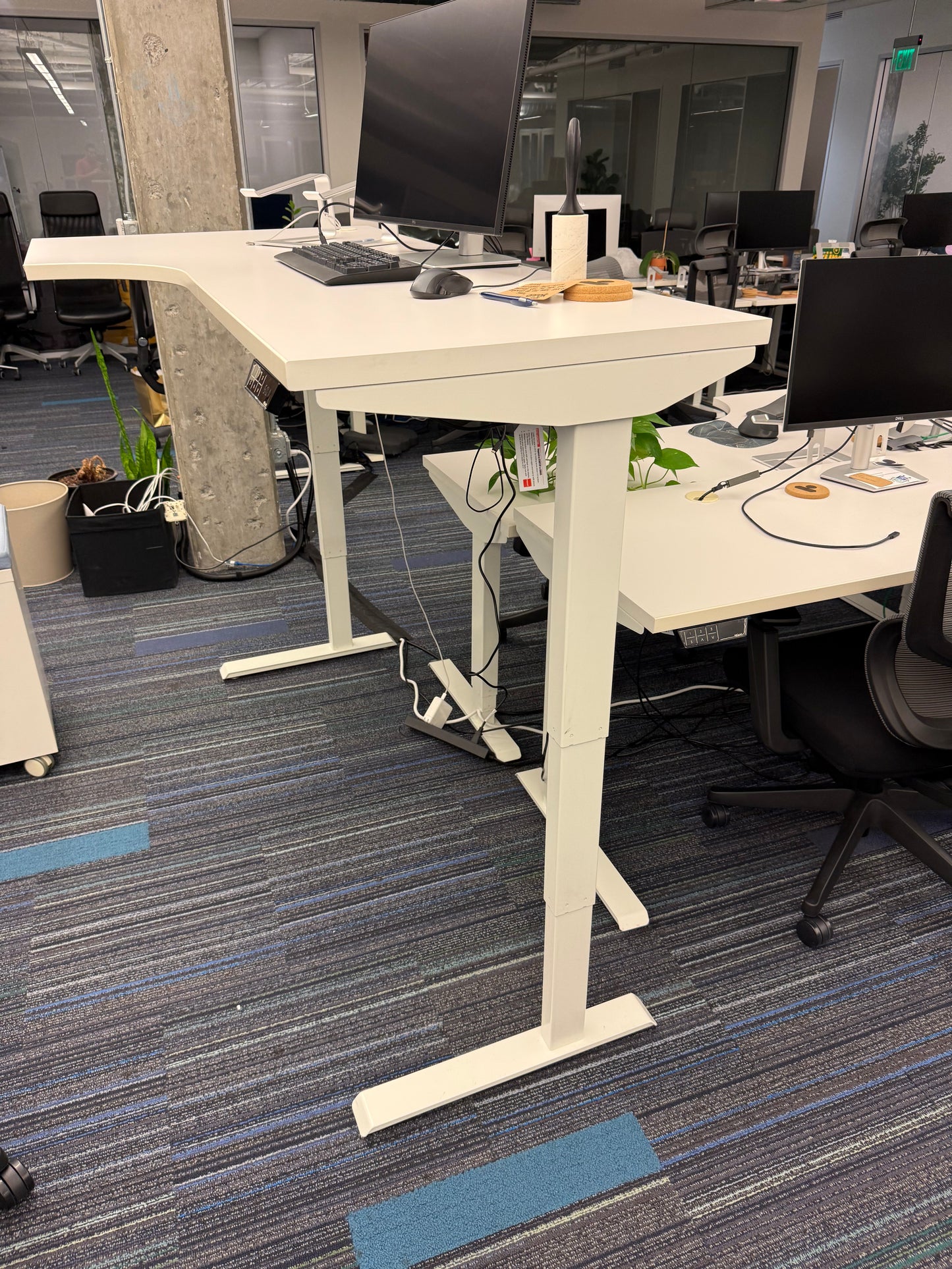 Friant three stage adjustable half L shape sit stand desks