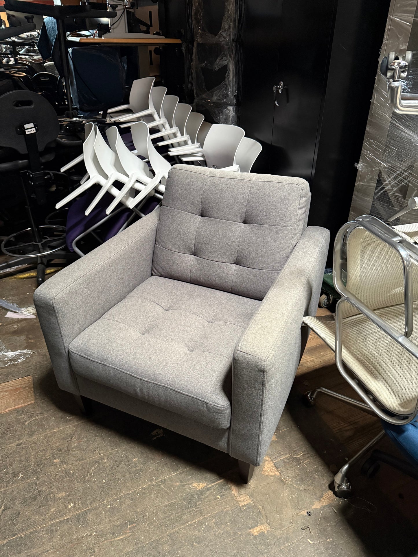 Gray single person lounge chairs