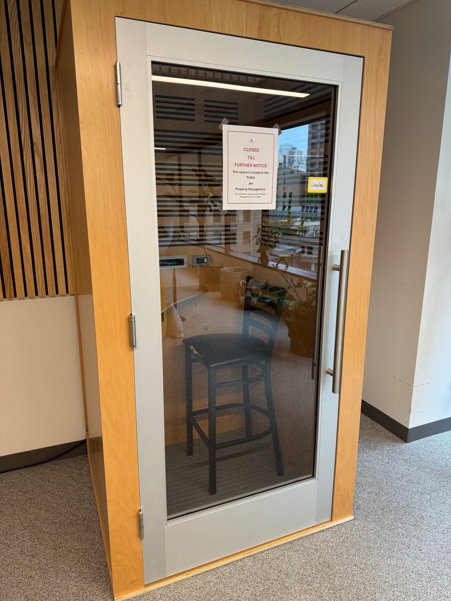 Zen booth single phone booth