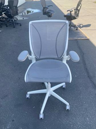 Humanscale Different World office chair