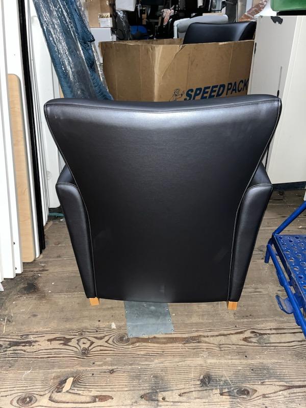 Ideon Arioso Black Leather reception area chairs