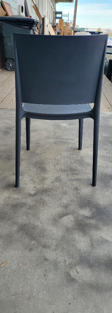 Tonina Allermuir stacking chairs (Black)