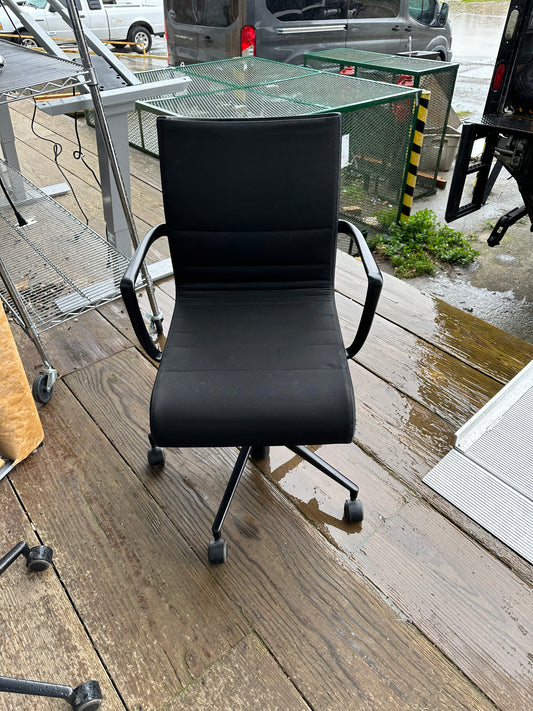 Ribbed Back Black rolling chairs