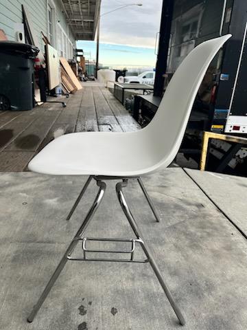 Herman Miller Eames Molded Plastic Side Chair With Stacking Base