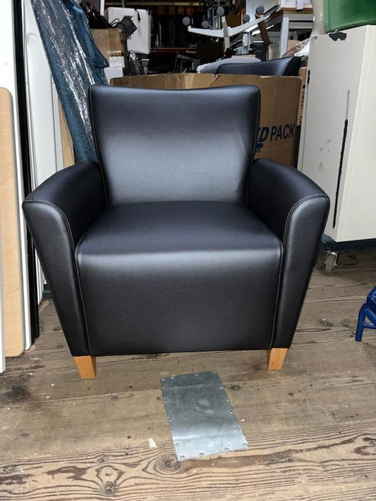 Ideon Arioso Black Leather reception area chairs