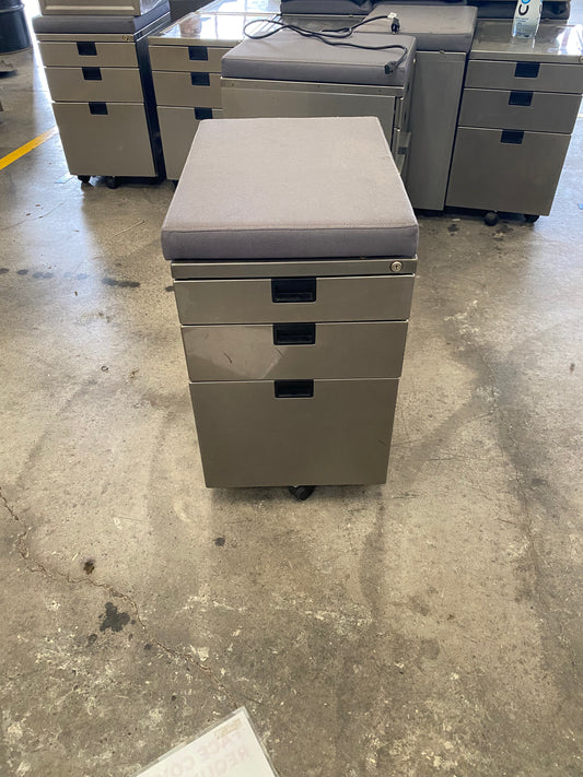 Fully Brand rolling pedestal storage file cabinets (alloy)