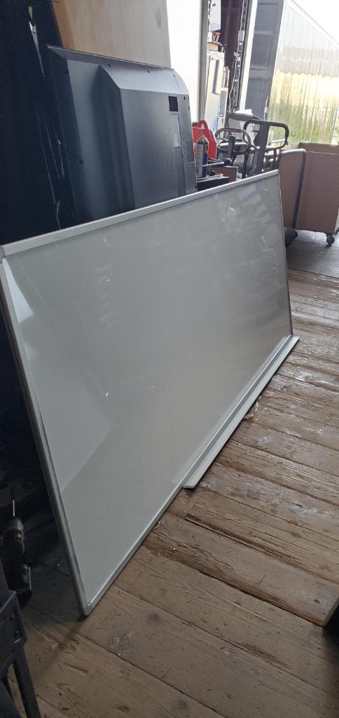 Dry erase whiteboard 8ft x 4ft